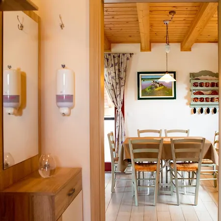 Hisa Rosa Дом отдыха *