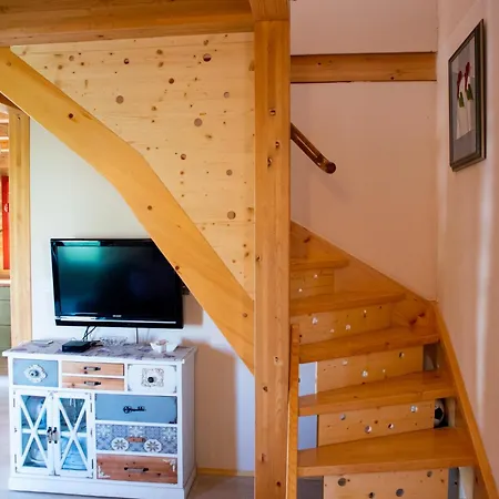 Holiday home Hisa Rosa