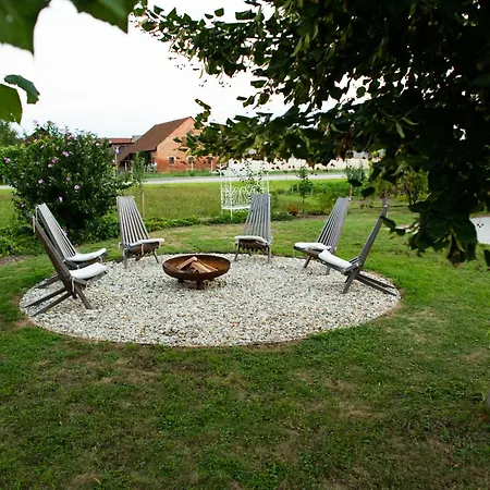 Hisa Rosa * ヴェルジェイ